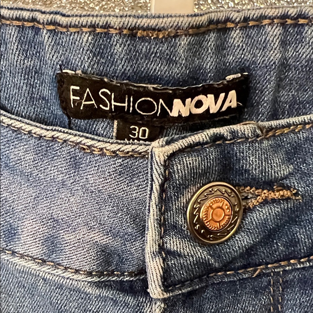 Fashion Nova Denim Button-Up Wide Leg Jeans - Picture 3 of 4